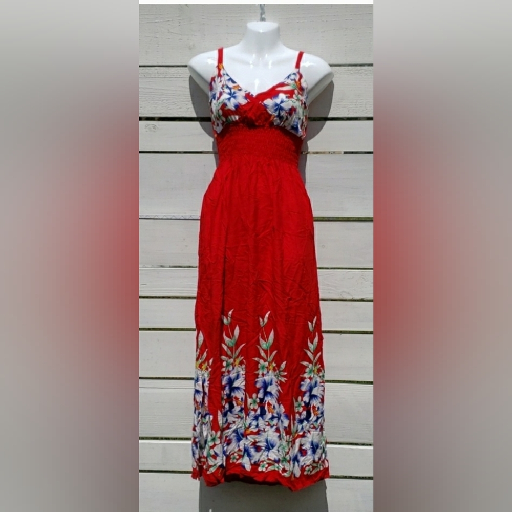 Vintage Hawaiian Floral Maxi Sun Beach Dress Rayon One Size Red Stretchy Smocked